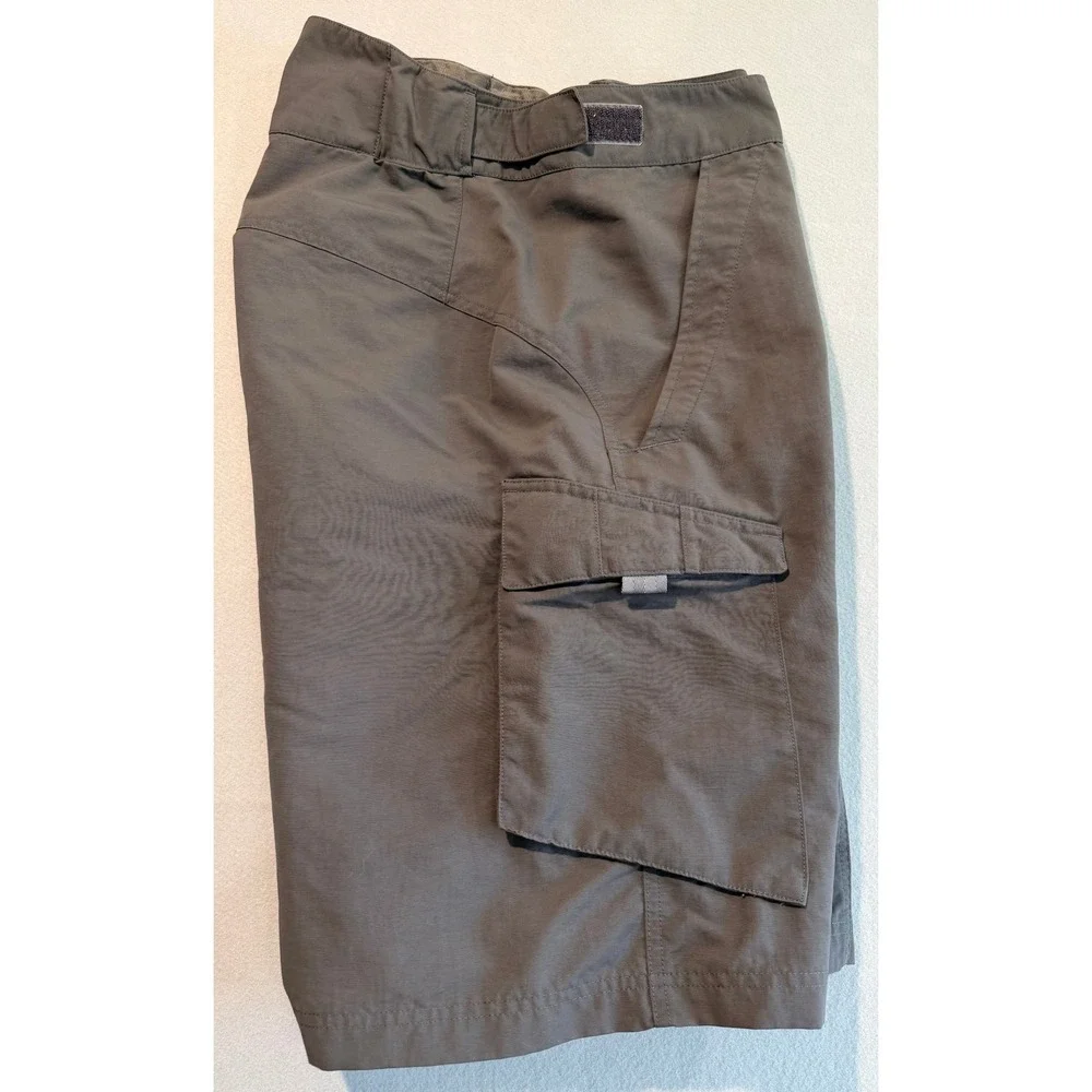 The North Face Mens Gray‎ Nylon Hiking Cargo Shorts Size XL Regular Outdoor